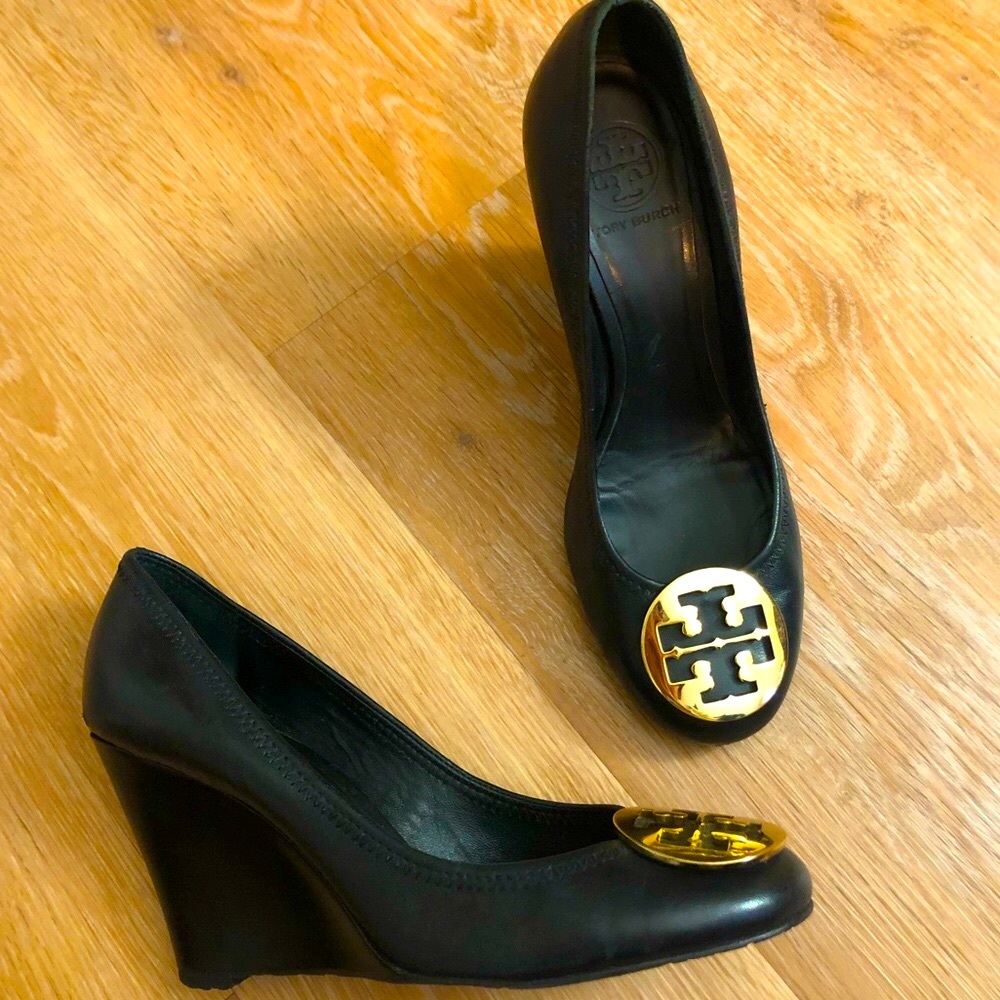 Tory Burch Chelsea Wedge Pumps